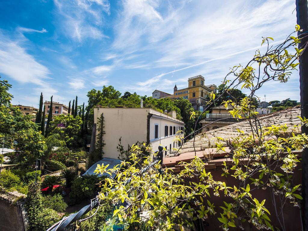 Del Cedro Roma